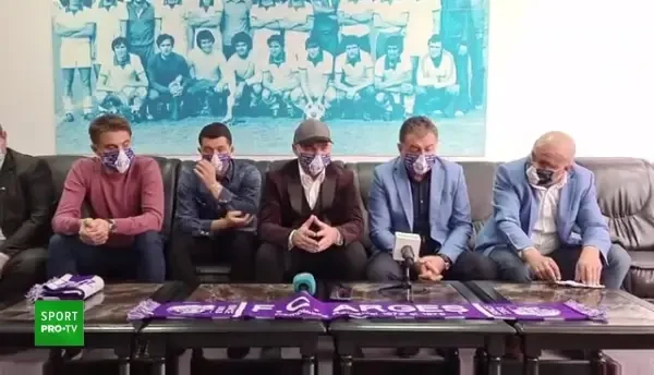 CARAGIALE, FRATE! :) Dom primar, STATUIE la FC Arges! Zeul locului, slavit la conferinta in care a fost prezentat noul staff al echipei