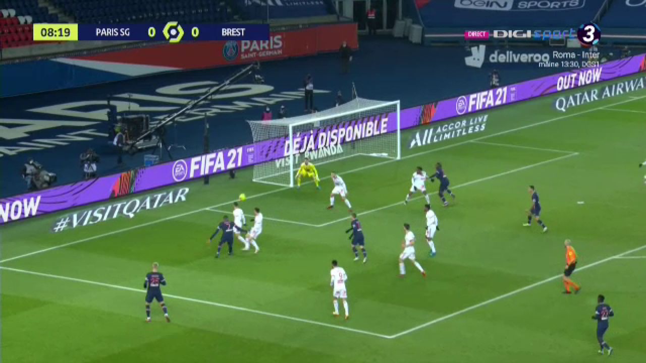 Sigur e Mbappe sau au bagat SOSIA in teren?! Kylian s-a facut DE RAS: ratarea care a SOCAT milioane de fani! Ce a facut in fata portii_1