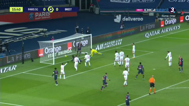 Sigur e Mbappe sau au bagat SOSIA in teren?! Kylian s-a facut DE RAS: ratarea care a SOCAT milioane de fani! Ce a facut in fata portii_5
