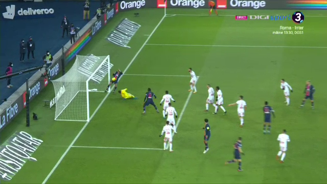 Sigur e Mbappe sau au bagat SOSIA in teren?! Kylian s-a facut DE RAS: ratarea care a SOCAT milioane de fani! Ce a facut in fata portii_7