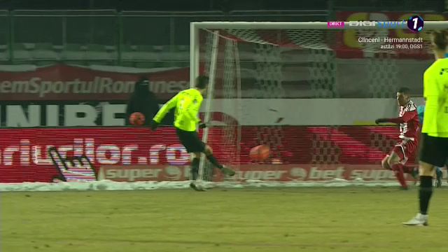 Unde s-a uitat Hategan?! PENALTY CLAR refuzat CFR-ului dupa un hent facut chiar in fata arbitrului! Jucatorii au innebunit pe teren_7