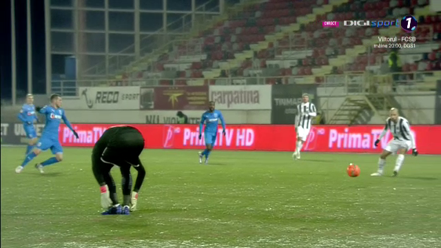 Zapada face PRIMA VICTIMA in Liga 1! Lazar s-a ACCIDENTAT dupa ce a alunecat si a fost inlocuit! Ce a patit portarul Astrei_3