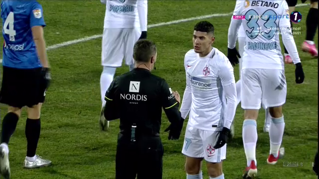 Coman n-a mai putut! S-a dus direct la Kovacs la pauza meciului cu Viitorul! Ce i-a reprosat starul lui Becali_8