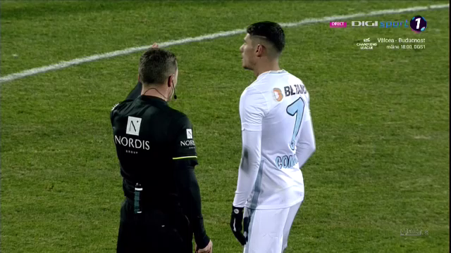 Coman n-a mai putut! S-a dus direct la Kovacs la pauza meciului cu Viitorul! Ce i-a reprosat starul lui Becali_15