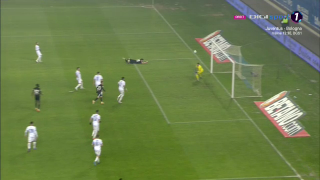 Aproape la fel de tare ca Van Persie! :) GOL MONDIAL marcat de Artean la Craiova! Cum a putut sa trimita dupa centrarea lui Dussaut_9