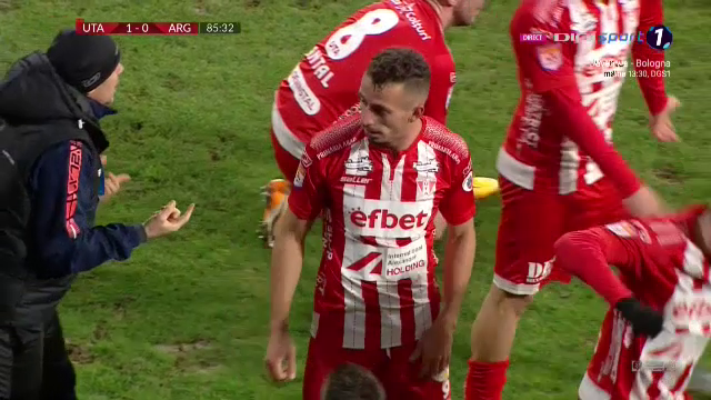 Zlatan, baby! Gol MINUNAT pentru noul brazilian din Liga 1! Executia DE KARATE a aruncat stadionul GOL in aer. Cum a marcat Roger pentru UTA_10