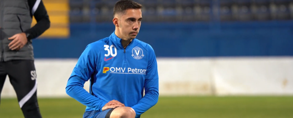 Viitorul l-a adus pe favoritul lui Rednic! A semnat si a fost deja prezentat oficial. FCSB il anunta drept 'noul Lacatus'!_4