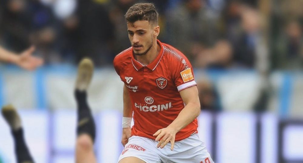 EXCLUSIV | Vlad Dragomir PLEACA de la Perugia! Cu cine va semna mijlocasul crescut de Arsenal