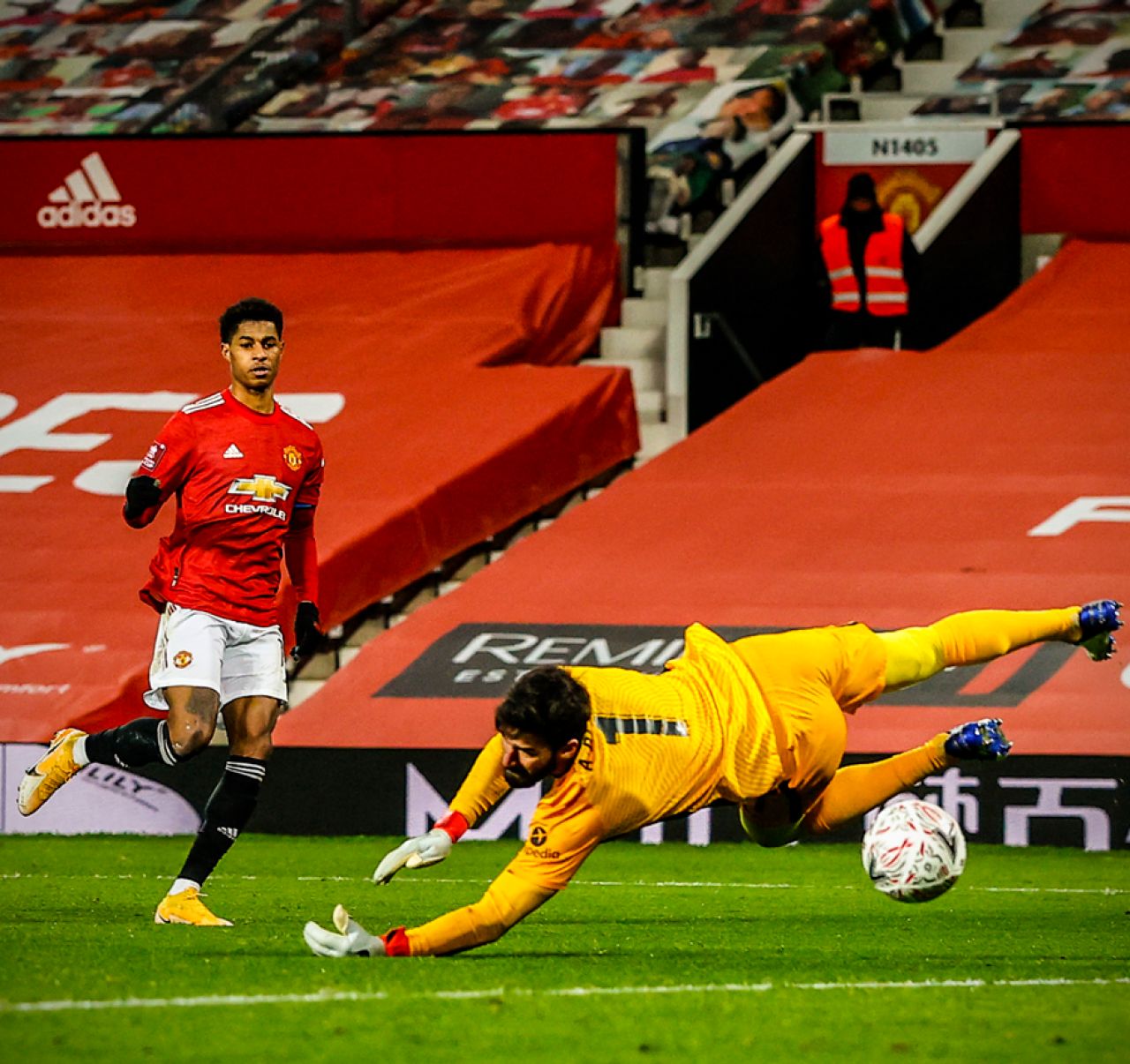 EXPLOZIE in Cupa Angliei: United a batut-o pe Liverpool dupa un meci FANTASTIC, terminat 3-2! VIDEO: Fernandes, gol superb pe final!_1
