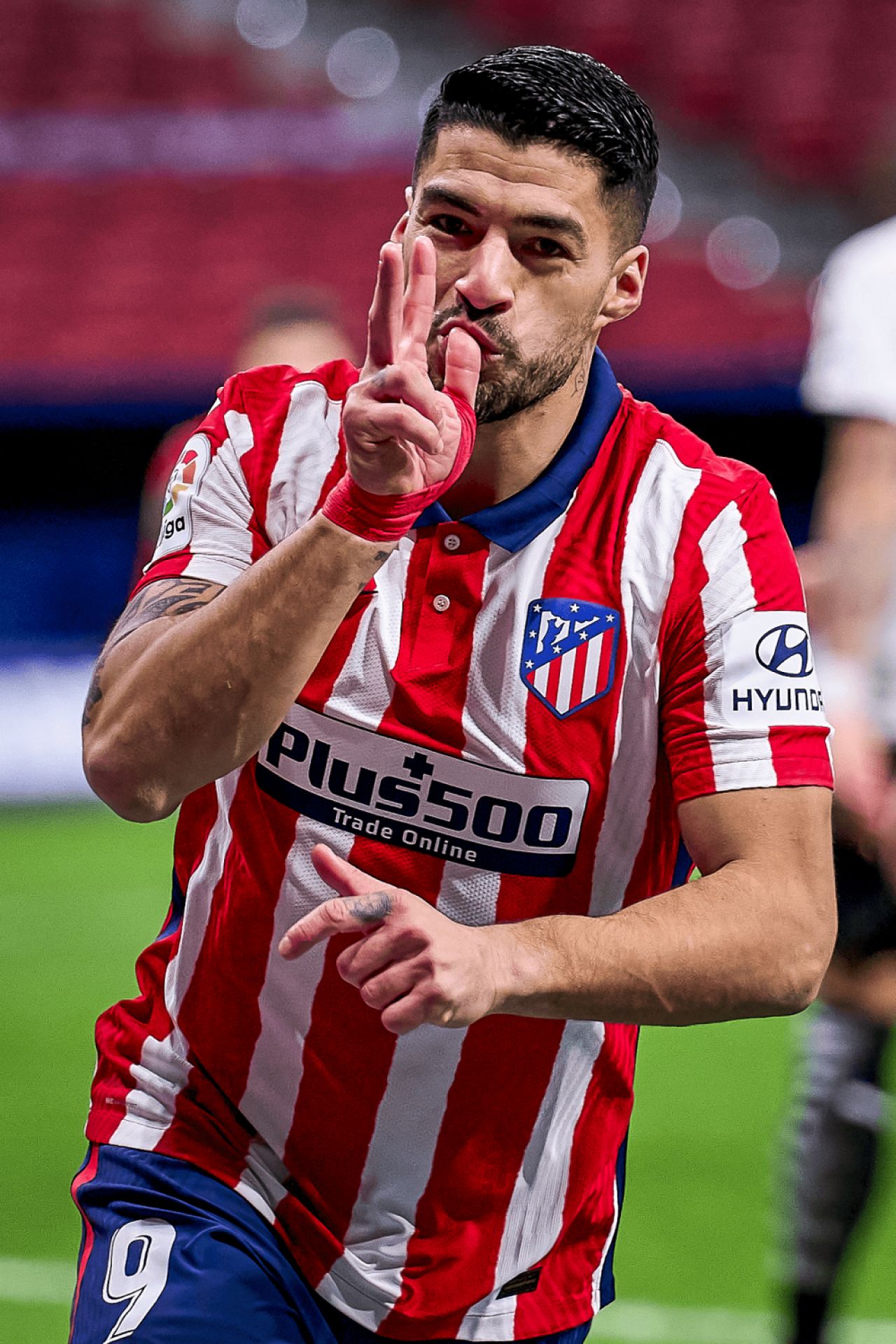 Bateti-o pe asta: a dat Puig gol CU CAPUL pentru Barcelona! :)) Bucurie ca la finala Champions League dupa ce pustiul de 1,69 a inscris la Elche! Atletico NU se mai vede in fata_2