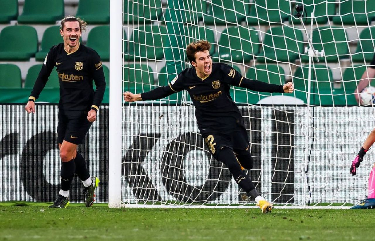 Bateti-o pe asta: a dat Puig gol CU CAPUL pentru Barcelona! :)) Bucurie ca la finala Champions League dupa ce pustiul de 1,69 a inscris la Elche! Atletico NU se mai vede in fata_4
