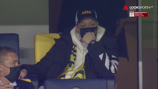 Petrescu, BATUT RAU de Fenerbahce. A plecat DIRECT la vestiare dupa meci. Doar Sapunaru a fost pe teren in Fener 3-0 Kayserispor_3