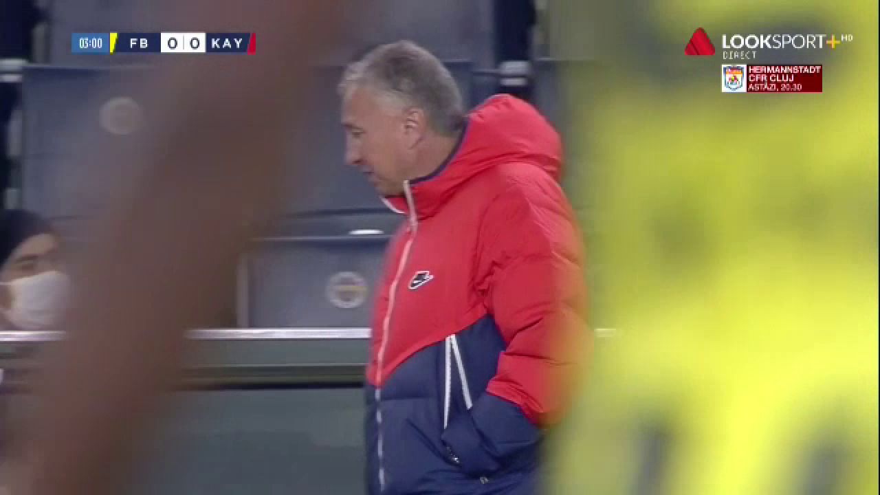 Petrescu, BATUT RAU de Fenerbahce. A plecat DIRECT la vestiare dupa meci. Doar Sapunaru a fost pe teren in Fener 3-0 Kayserispor_4