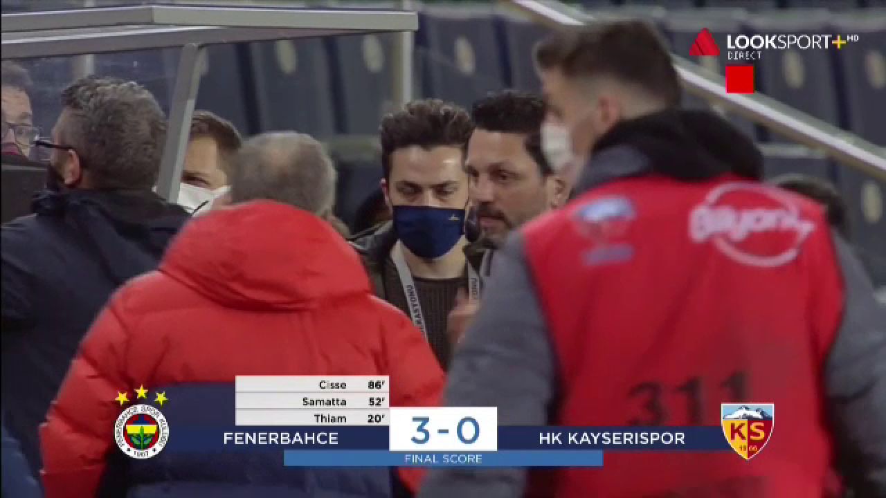 Petrescu, BATUT RAU de Fenerbahce. A plecat DIRECT la vestiare dupa meci. Doar Sapunaru a fost pe teren in Fener 3-0 Kayserispor_12