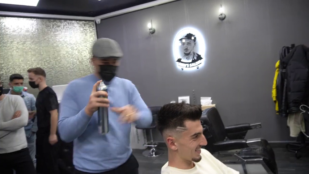 Inainte sa plece pe o suma RECORD din Romania, Man a fost cu Morutan, Coman si Vlad la frizer! Ce tunsori si-au ales vedetele de la FCSB_4