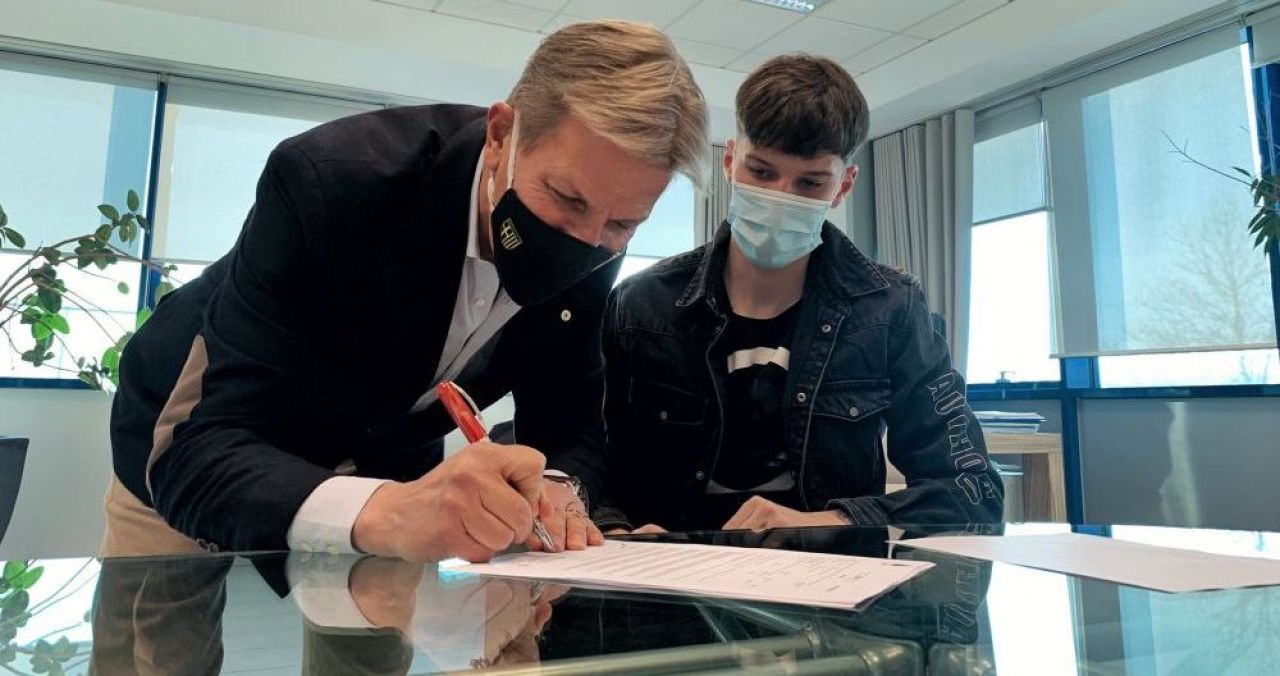 Parma, decizie de ultima ora dupa transferul lui Man! Ce mesaj a postat pe net special pentru romani_4