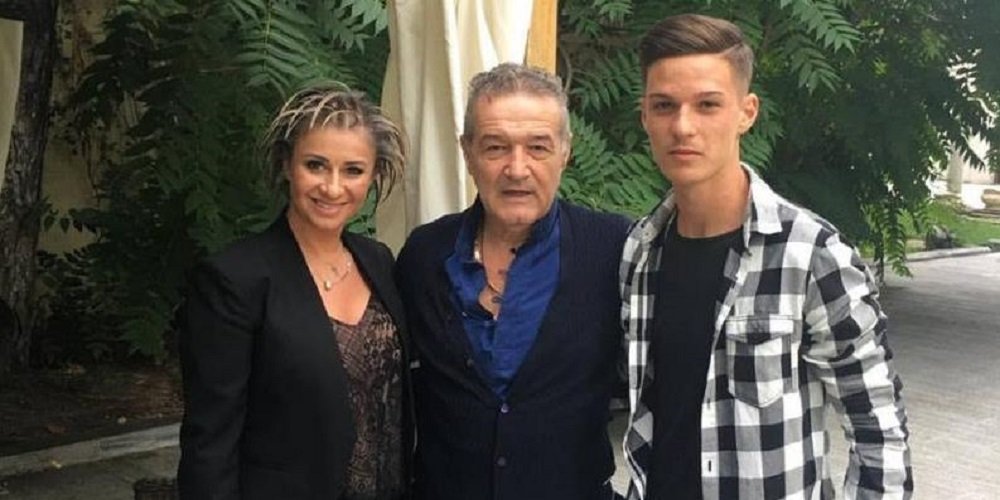 EXCLUSIV | Gigi Becali ii da o noua lovitura Anamariei Prodan! Trei jucatori din lotul FCSB renunta la serviciile sale de impresariat