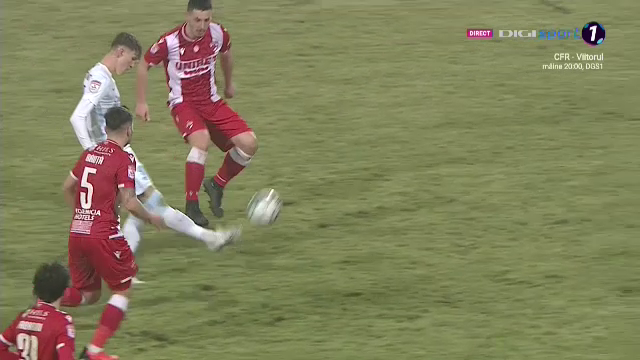 Messi, frate! :) Popescu, assist GENIAL pentru Coman: pasa dupa care s-a facut LUMINA in careul lui Dinamo_6