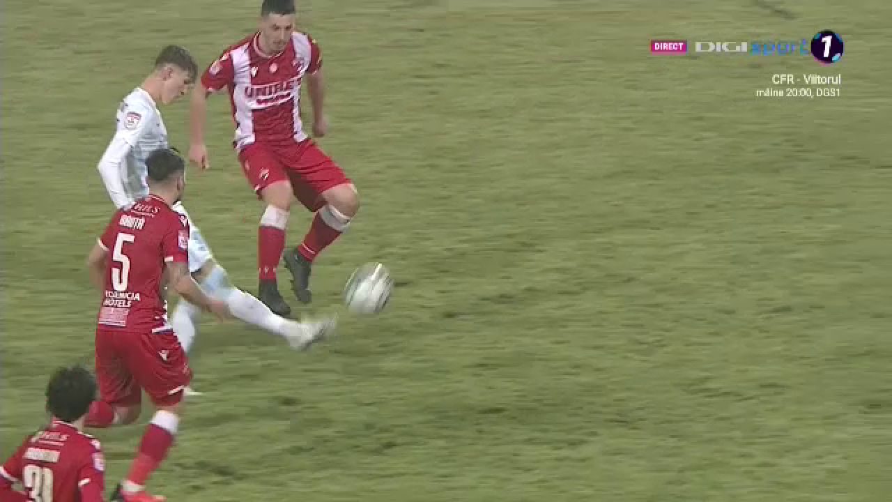 Messi, frate! :) Popescu, assist GENIAL pentru Coman: pasa dupa care s-a facut LUMINA in careul lui Dinamo_6