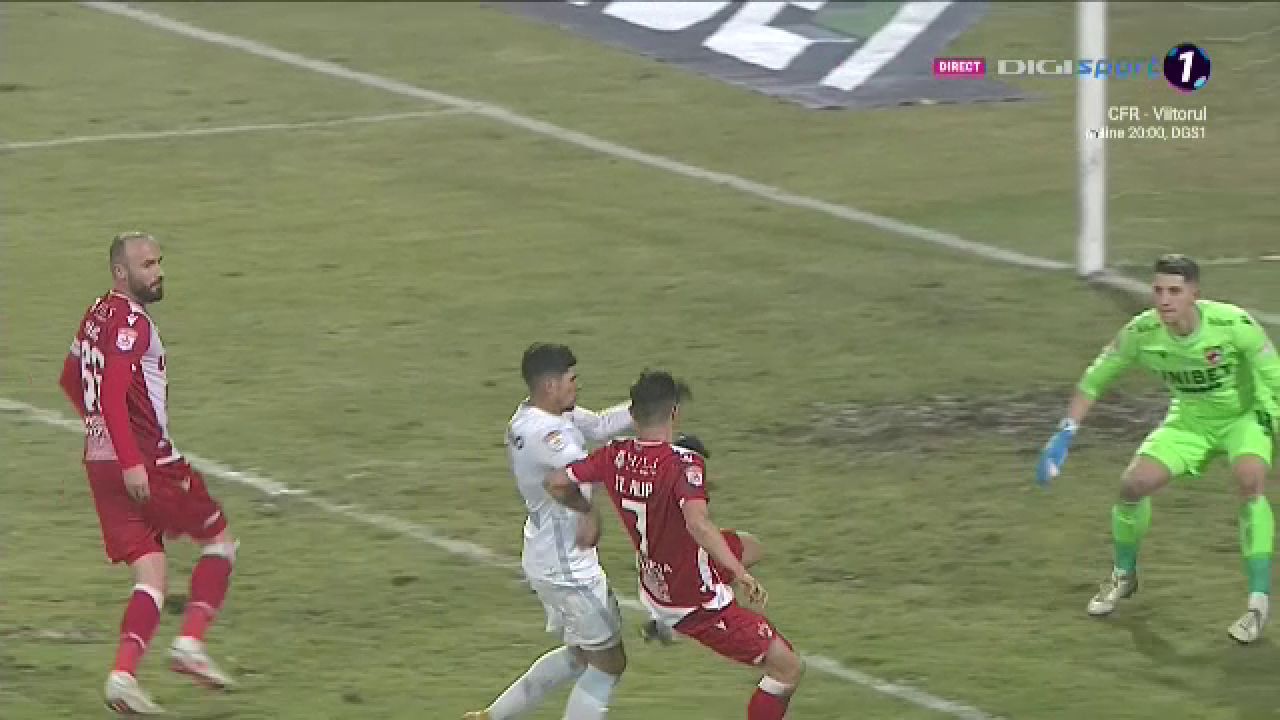 Messi, frate! :) Popescu, assist GENIAL pentru Coman: pasa dupa care s-a facut LUMINA in careul lui Dinamo_7