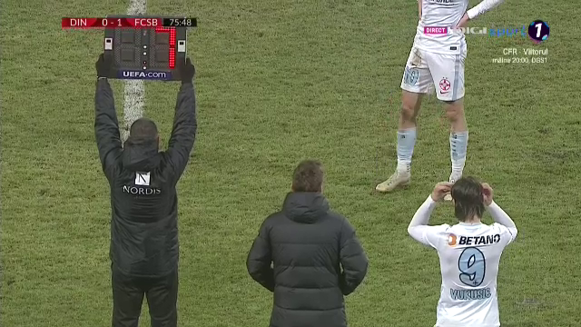 BARA VUKUSIC, la 10 minute dupa intrarea in derby! A scos si eliminarea lui Steliano Filip!_3