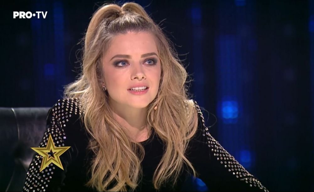 Alexandra Dinu, fosta sotie a lui Mutu, aparitie incredibila pe PRO TV, la Romanii au talent! S-a facut liniste cand a intrat in platou! Cum a intrat pe post_4