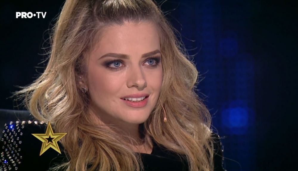 Alexandra Dinu, fosta sotie a lui Mutu, aparitie incredibila pe PRO TV, la Romanii au talent! S-a facut liniste cand a intrat in platou! Cum a intrat pe post_8