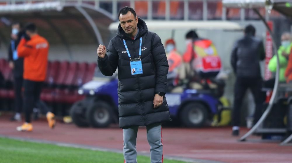 Nu va fi o problema pentru el sa intre in echipa! Toni Petrea, primele declaratii dupa transferul lui Harut! Cand ar putea debuta fundasul