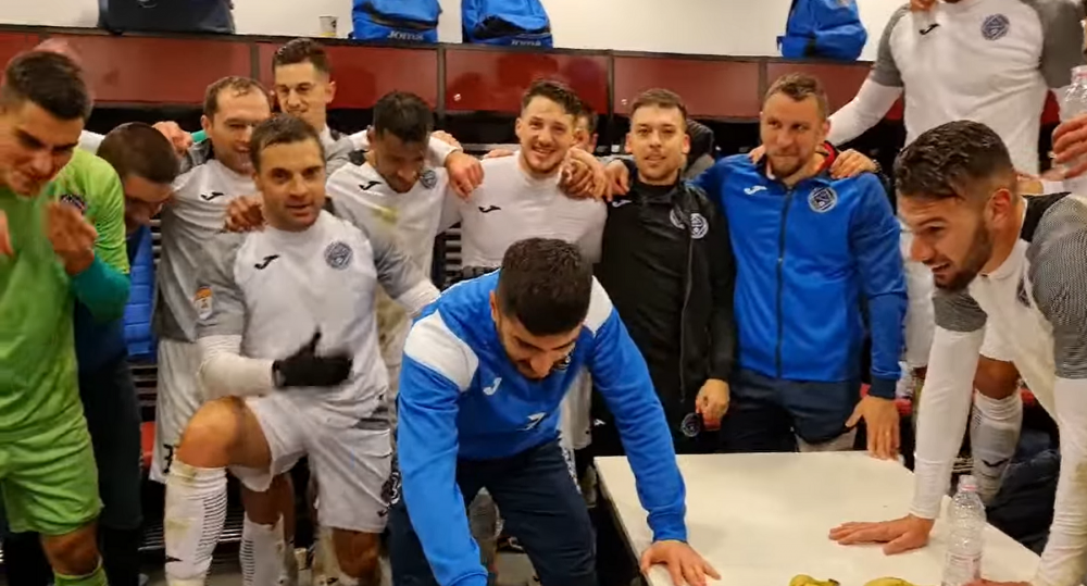 Bucurie mai ceva ca-n Champions League! :) Petrecere in vestiarul lui Clinceni dupa VICTORIA cu FCSB