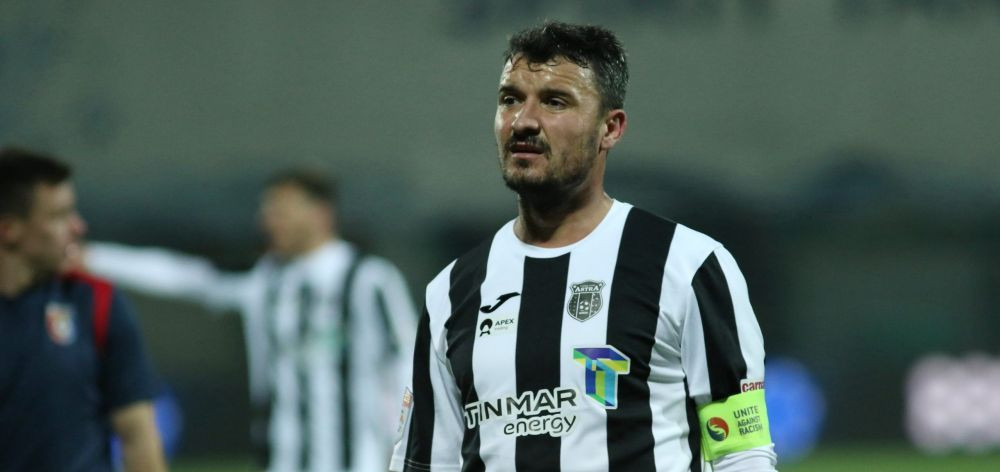 Un nou caz Dennis Man - Anamaria Prodan in fotbalul romanesc?! Budescu nu are drept de joc la noua echipa si trebuie sa plateasca despagubiri