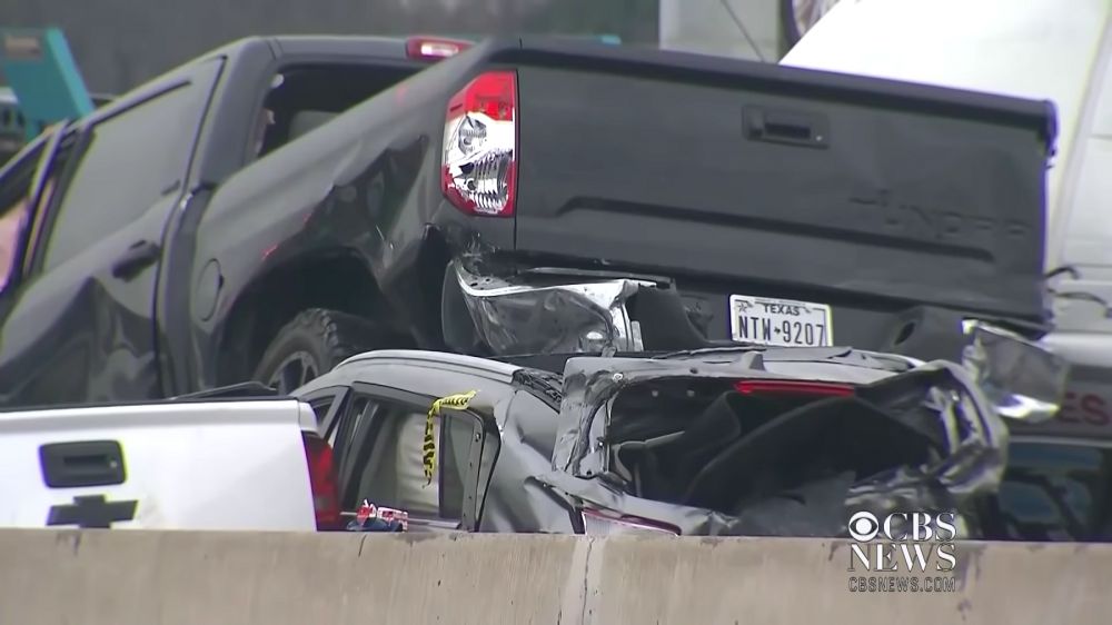 Dezastru urias! Accident cu peste 130 de masini implicate si urmari catastrofale pe autostrada! Imagini de necrezut _13