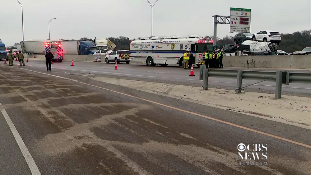 Dezastru urias! Accident cu peste 130 de masini implicate si urmari catastrofale pe autostrada! Imagini de necrezut _15