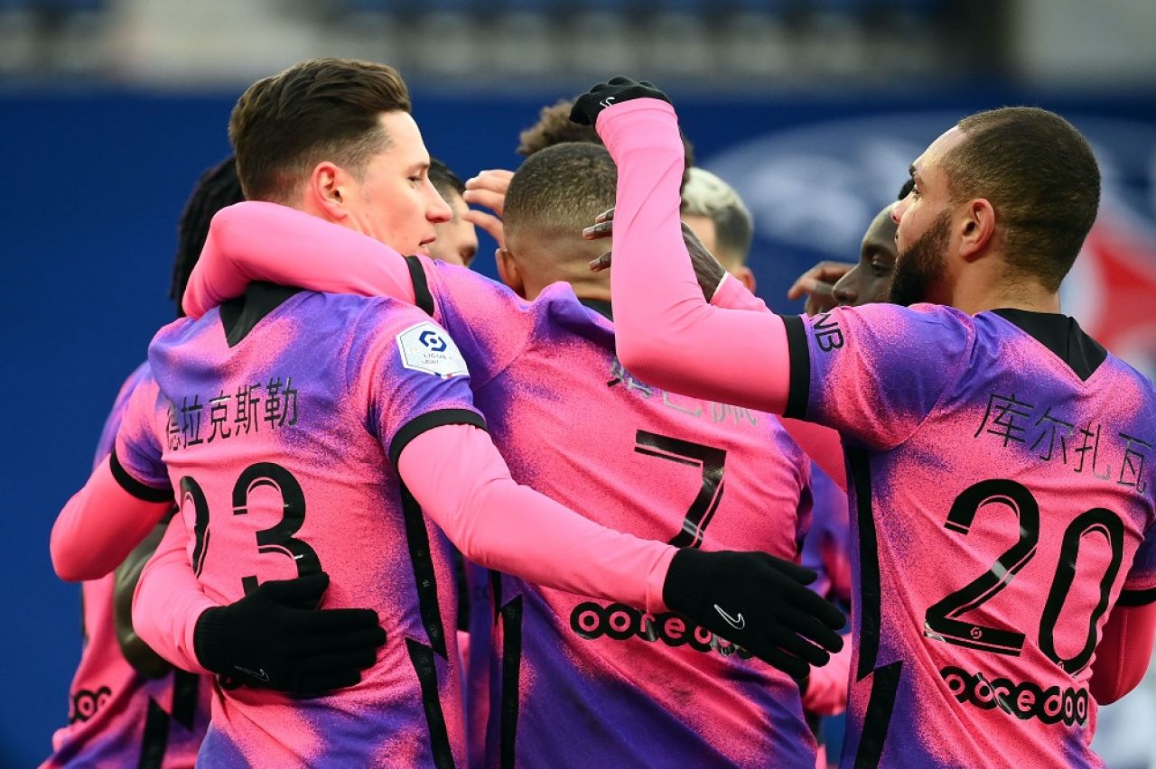 PSG a debutat in noile tricouri cu model NEBUN! Cum au avut numele scrise pe spate si care a fost reactia fanilor_1