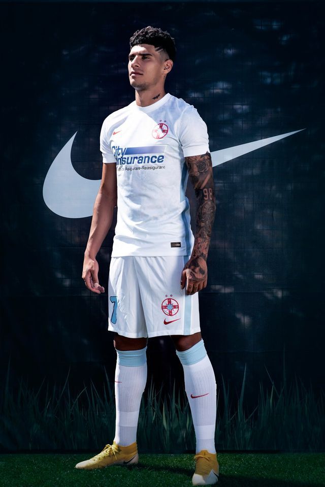 Becali, DISPERAT sa joace Coman! 'Mbappe' poate fi urmatoarea super lovitura a FCSB! Atacantul e urmarit de cluburi MILIONARE si poate pleca la vara_6