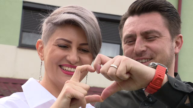 Ea e secretul nestiut pana acum din viata lui Ilie Poenaru! A convins-o sa renunte la viata din Anglia dupa ce s-au cunoscut la o nunta! Super poveste de Valentine's Day_6