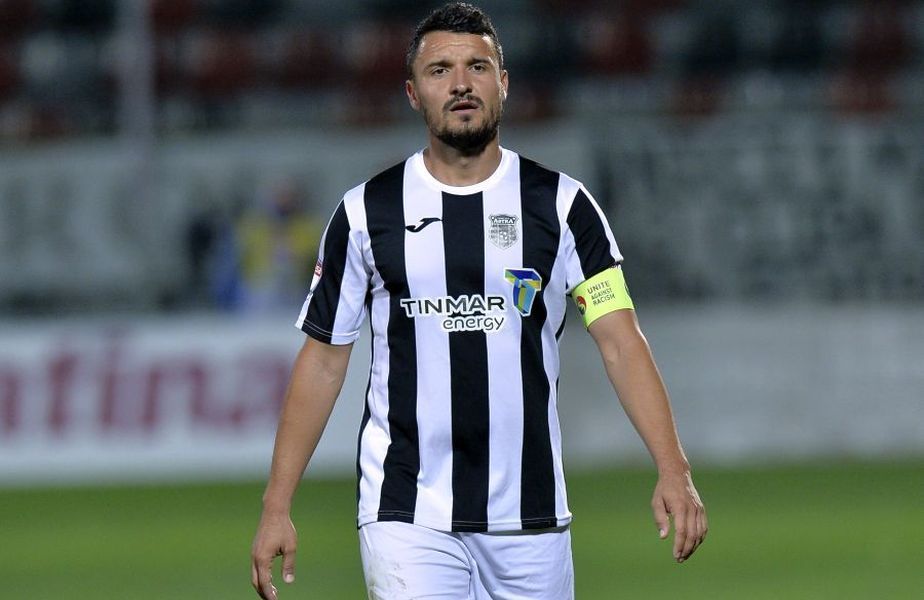 EXCLUSIV | Cum poate rata FCSB si la vara transferul lui Budescu!