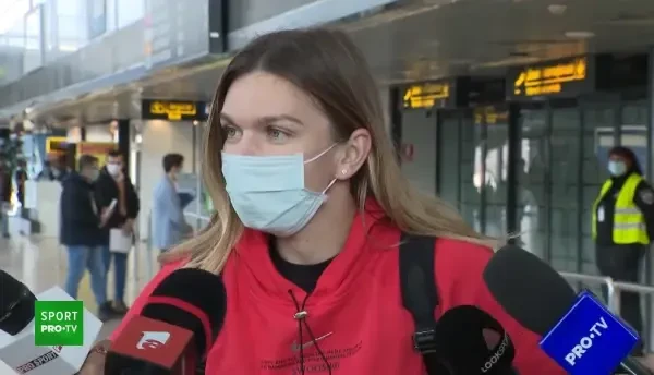 "A trecut supararea dupa meciul cu Serena Williams!" | Primele reactii ale Simonei Halep la revenirea in tara