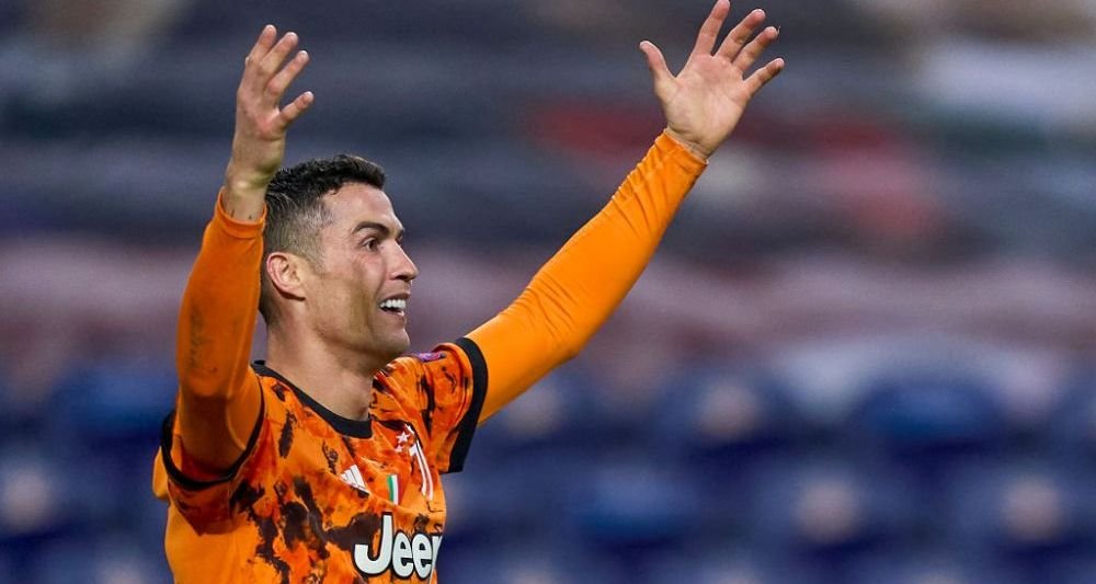 Ronaldo, luat la tinta de un fost star din Serie A! 