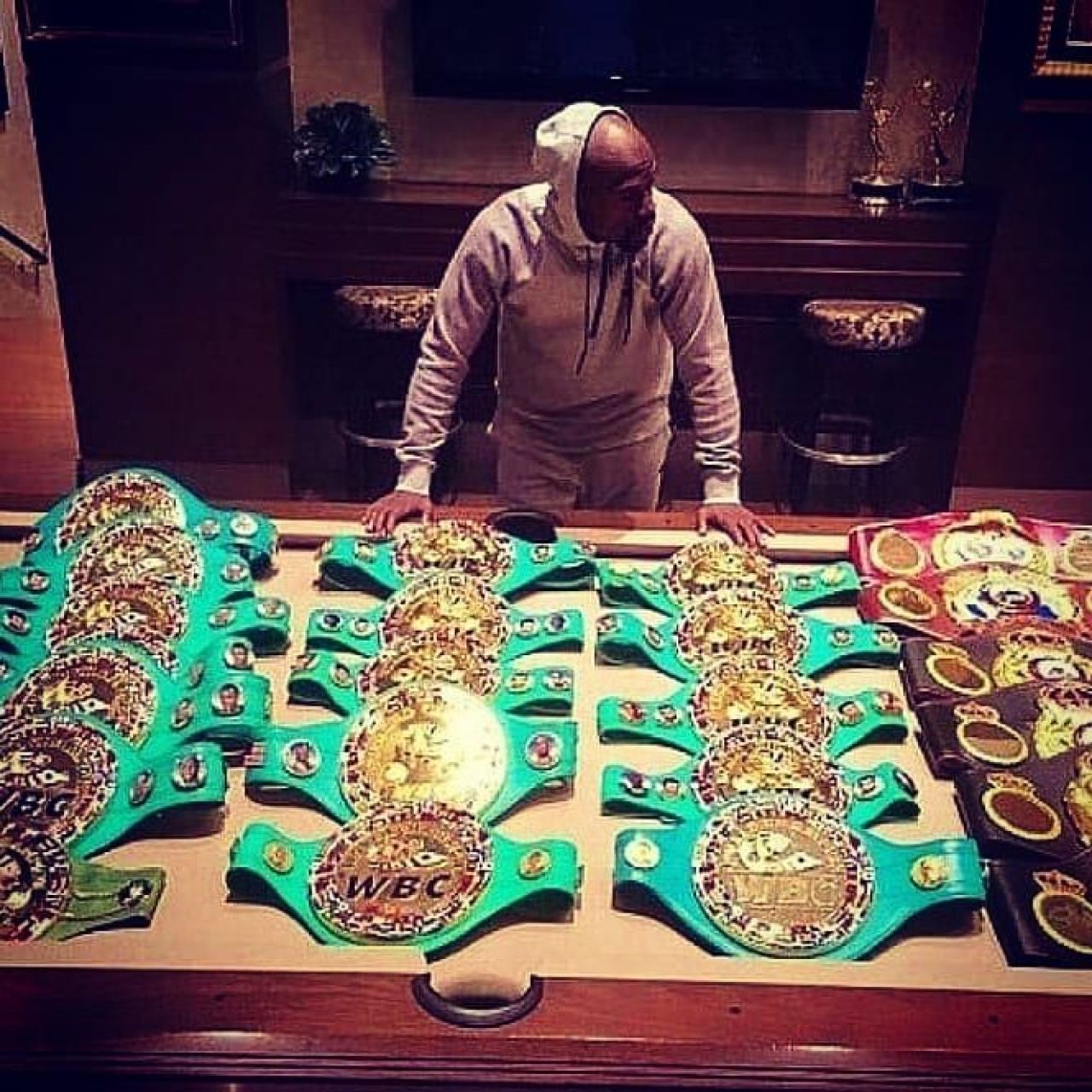 Mayweather nu s-a uitat la bani! Cadoul HALUCINANT pe care i l-a cumparat nepotului care are doar o luna! A costat 37 000 de euro_11