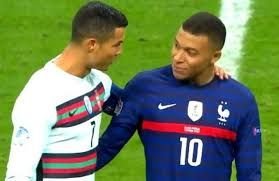 Ce trebuie sa faca Haaland si Mbappe ca sa-l depaseasca pe Cristiano Ronaldo! Cifrele senzationale la care il pot ajunge pe portughez_2