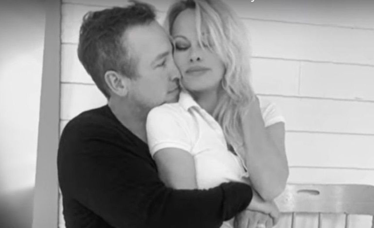 Pamela Anderson, asa cum n-a mai fost vazuta niciodata. Imaginile intime care fac inconjurul lumii_1