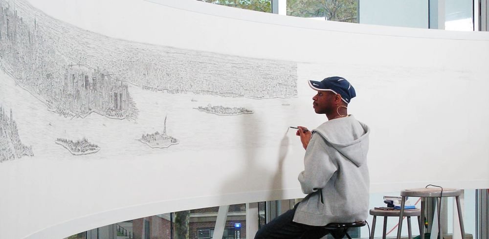 Un artist autist a fost dus cu elicopterul timp de 20 de minute deasupra New York-ului. S-a apucat apoi sa deseneze orasul. E uluitor cum a aratat imaginea finala_3