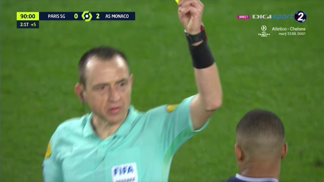 Gestul care a SOCAT milioane de fani! Mbappe a vrut sa-si loveasca RAU un adversar! Totul s-a petrecut sub ochii arbitrului! E greu de crezut ce decizie a luat_3