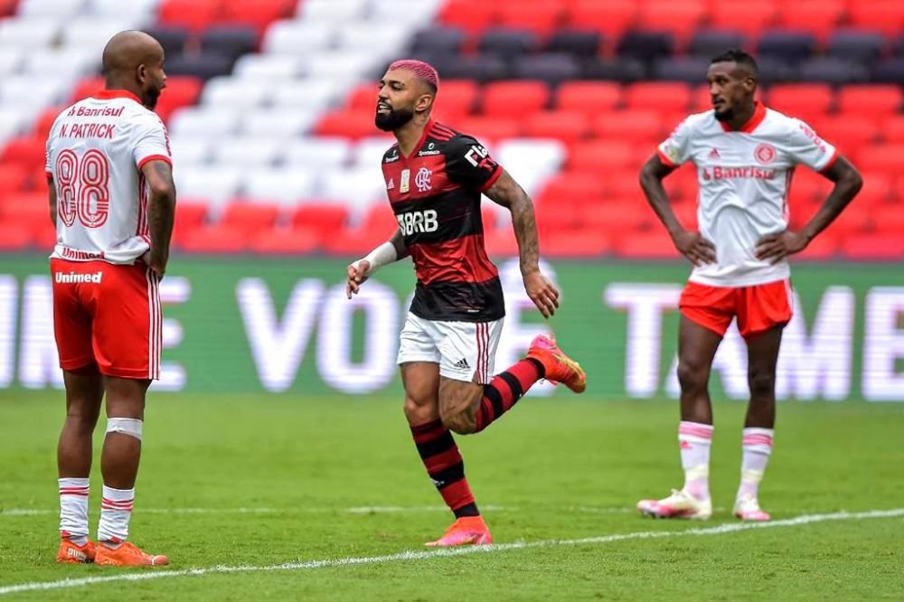 FABULOS! Scenariu de FILM la meciul de TITLU din Brazilia! Un fan a platit 200.000 de dolari pentru ca un fotbalist sa poata juca. Ce s-a intamplat depaseste orice imaginatie_4