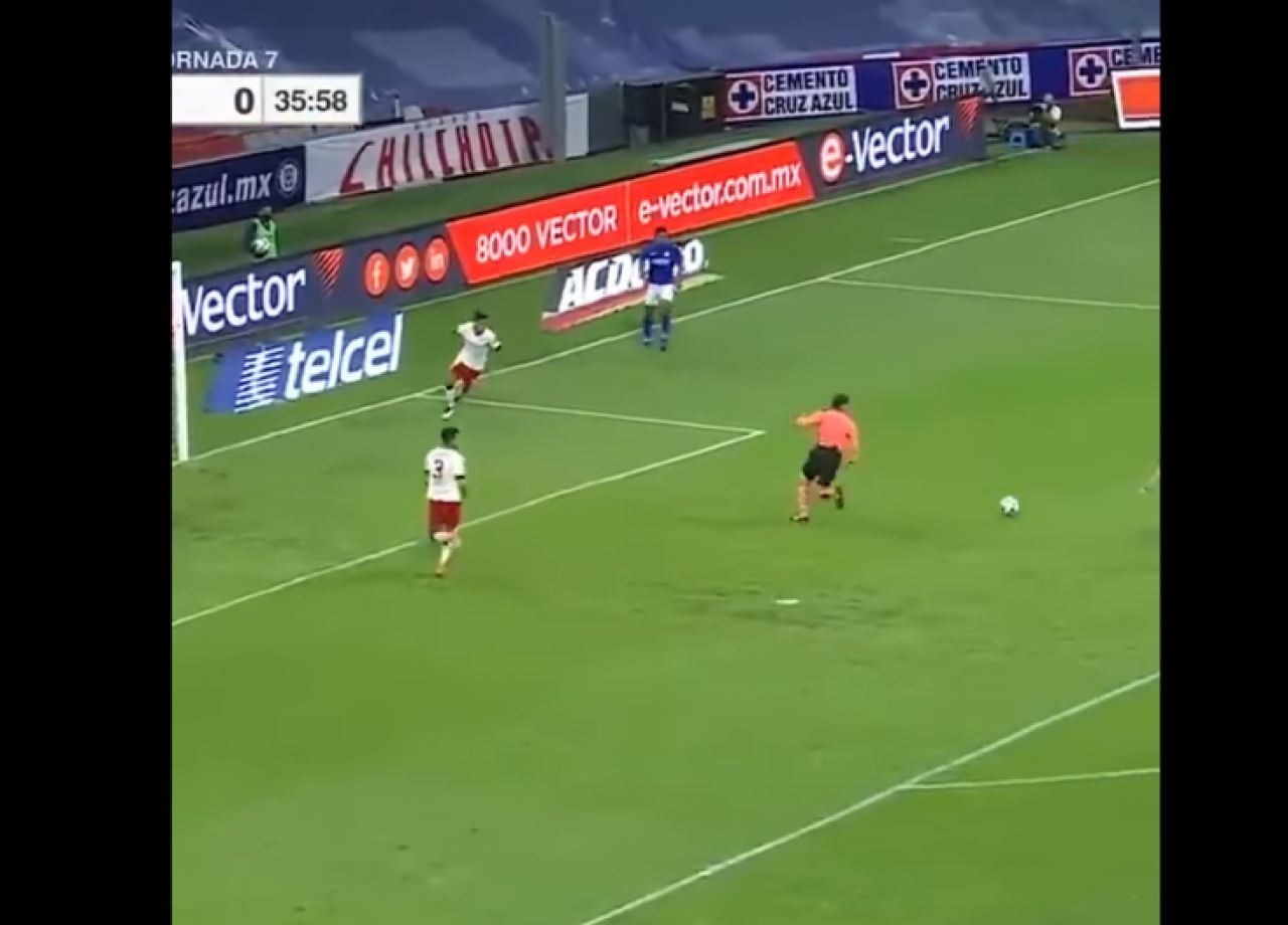 SEN-ZA-TIO-NAL! Nebunii din Mexic au comis-o din nou! Cum au ratat cu poarta goala si ce rol a avut arbitrul _1
