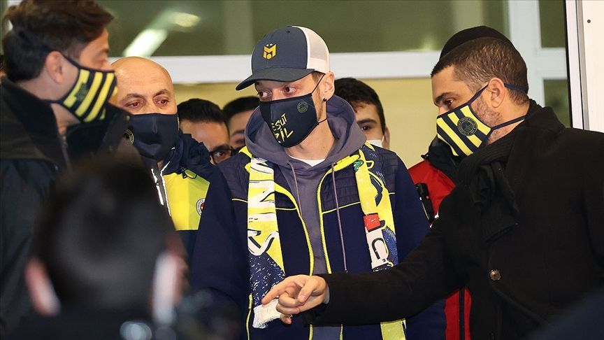 Mesut Ozil e in mijlocul unui scandal! Ce a facut fotbalistul si de ce e acuzat de tradare de catre nemti_2