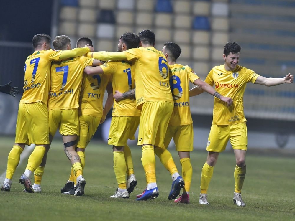 Caz socant in Romania! Un fotbalist din Liga 2 a fost BATUT in plina strada de un grup de oameni! Care este starea jucatorului _3
