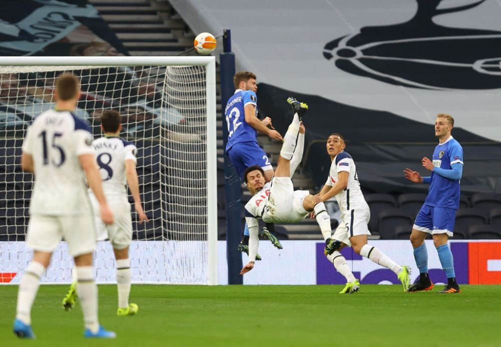 Ati vazut asta?! Dele Alli il face UITAT pe Giroud! A inscris un gol de SENZATIE din foarfeca! Imaginile care fac inconjurul lumii_3