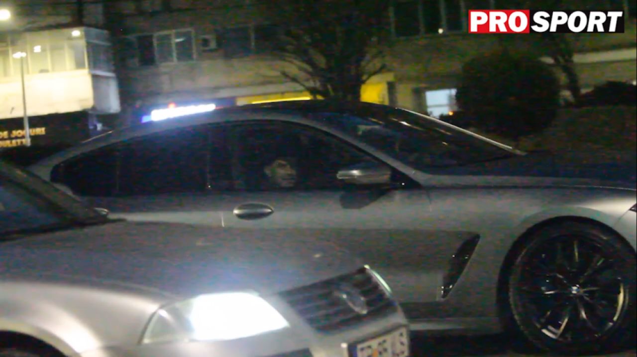 Primele imagini cu Florinel Coman in masina dupa ce a fost prins fara permis valabil in Romania! Cine este soferul 'perlei' lui Becali_6