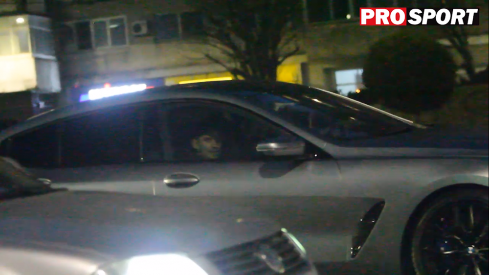 Primele imagini cu Florinel Coman in masina dupa ce a fost prins fara permis valabil in Romania! Cine este soferul 'perlei' lui Becali_7